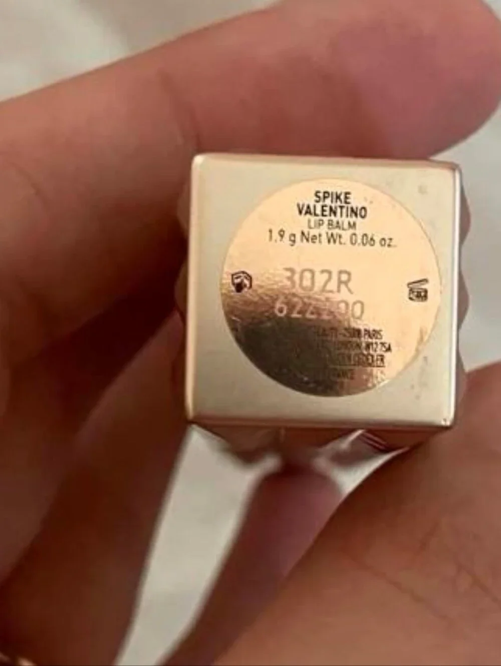 Valentino 302 R Pink High-Shine Disco Lip balm $42 Retail